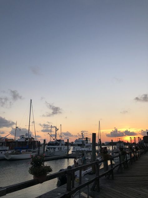 5 Small Eastern NC Waterfront Towns to Explore - WALTER Magazine Small Coastal Town Aesthetic, Small Beach Town Aesthetic, Selkie Story, Beach Town Aesthetic, Lovely Scenery, Town Aesthetic, Writing Stories, Island Town, Harbor Town