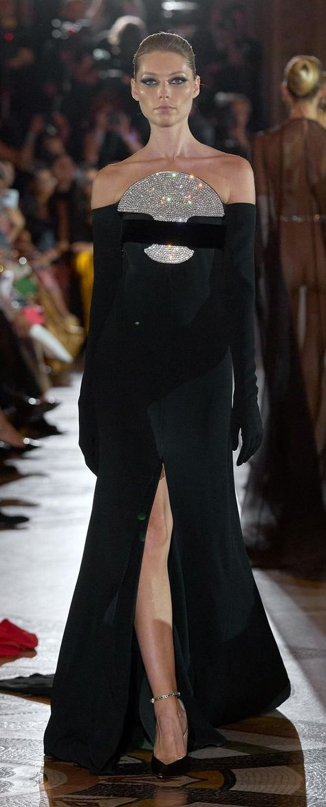 Stephane Rolland Couture 2023, Stephanie Rolland, Stephane Rolland Couture, Couture 2023, Couture 2024, Erdem Moralioglu, Sandra Backlund, Elegance Fashion, Irina Shabayeva