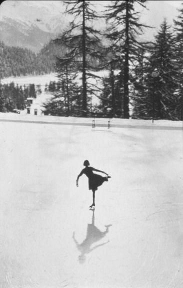 Ice Skating Wallpaper, Deborah Mitford, Ice Skating Pond, Ice Skating Vintage, Christmas In Switzerland, Ice Skate Drawing, Flip Photo, Vintage Ice Skating, Scene Aesthetic