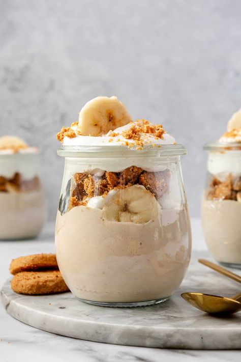 High-Protein Banana Pudding High Protein Pudding Dessert, Protein Powder Dessert Easy, Low Cal Banana Pudding, High Protein Banana Pudding, Banana Pudding Healthy, Banan Pudding, Banana Recipes Protein, Butterfinger High Protein Pudding, High Protein Banana Cream Pie Overnight Oats