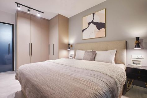 Check out this Contemporary-style HDB Bedroom and other similar styles on Qanvast. Master Room Design, Singapore Interior Design, Unique Bedroom Design, Singapore Interior, Home Renovation Ideas, Interior Design Singapore, Wardrobe Design Bedroom, Bedroom Renovation, Master Bed