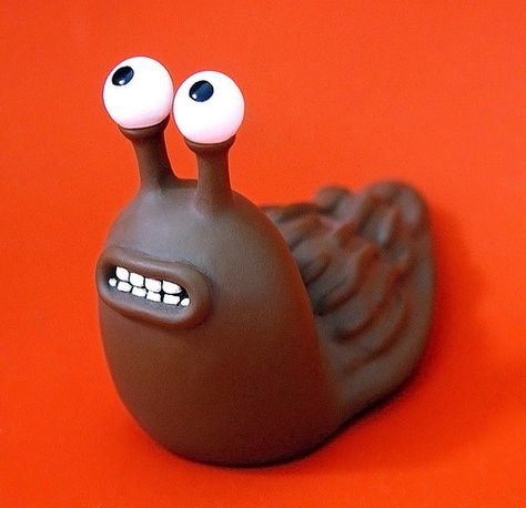 creature comforts figurine: nigel the slug (date unknown) | by j_pidgeon Polymer Clay Slug, Nick Park, Funky Mirrors, Clay Animation, Clay Monsters, Chicken Run, Shaun The Sheep, Polymer Clay Figures, Fantasy Art Dolls