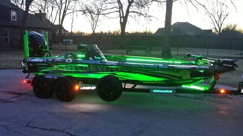 That's what mine looks like at night! Lol so bright! I think this is scott ashmores boat Phoenix Bass Boats, Skeeter Bass Boat, Fishing Boats Ideas, Bass Boat Ideas, Bass Fishing Boats, Nitro Boats, Bass Boats, Boat Wraps, Boat Restoration