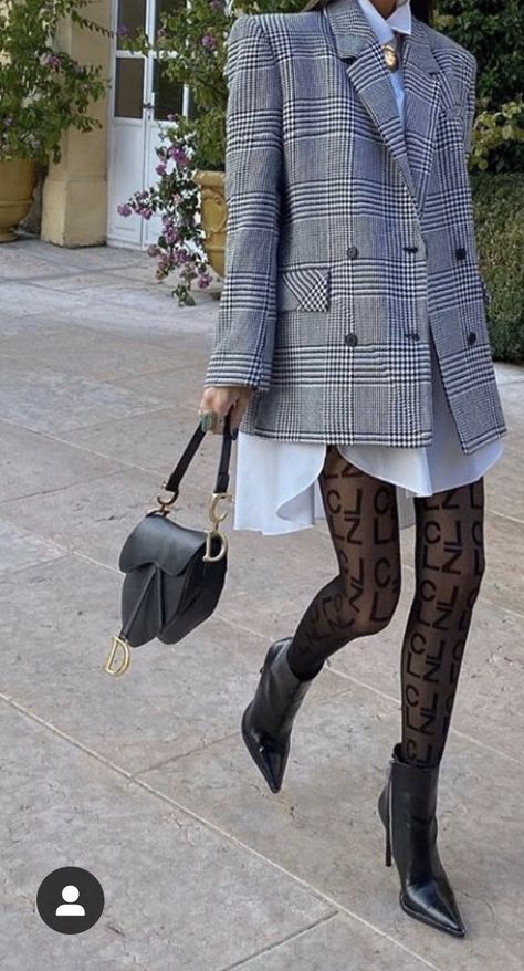 Classy Turtle Neck Outfit, Chic Thigh High Boots Outfit, Italy Fall Fashion 2023, Knee High Tights Outfit, Chic Work Outfits Women Winter, Button Vest Outfits, Silk Blazer Outfit, White Collared Shirt Outfit, Long Blazer Outfit