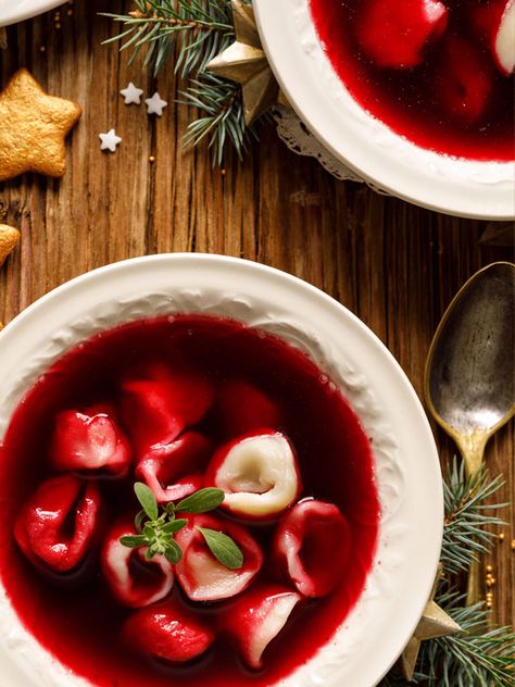 Polish Barszcz Recipe, Red Borscht Soup, Polish Borscht Soup, Borst Soup Borscht Recipe, Polish Christmas Recipes, Polish Borscht Soup Recipe, Polish Culture Aesthetic, Polish Christmas Food, Polish Borscht