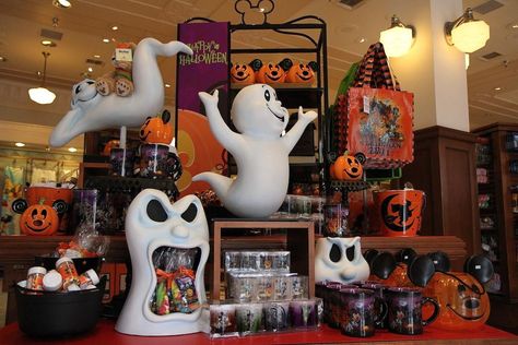 2011 Halloween merchandise Autumn Pottery, Halloween Aesthetics, Disney Fall, Mickey Halloween Party, Not So Scary Halloween Party, Not So Scary Halloween, Halloween Merchandise, Disneyland Halloween, Halloween Disney