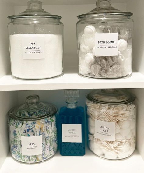 Bath Bomb Storage Ideas Bathroom, Organized Bathroom Cabinet, How To Organize Bathroom Cabinets, Medspa Decor, Laundry Aesthetic, Bath Organizer, Organize Bathroom, Bathroom Vanity Organization, Pet Washing Station