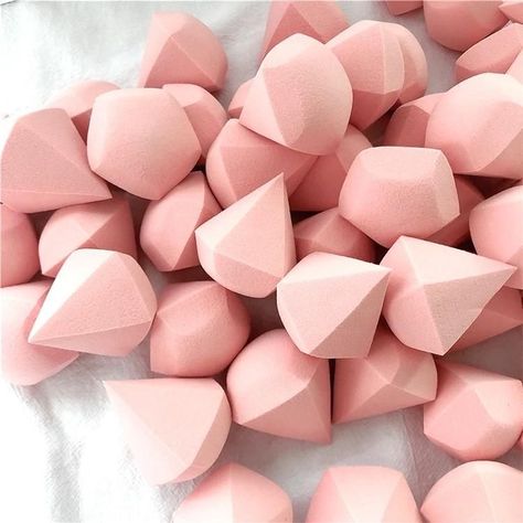 Diamond Makeup, Under Eye Makeup, Makeup Pallets, Beauty Blenders, Makeup Supplies, Beauty Brushes, Luxury Makeup, Makeup Items, Makeup Sponge