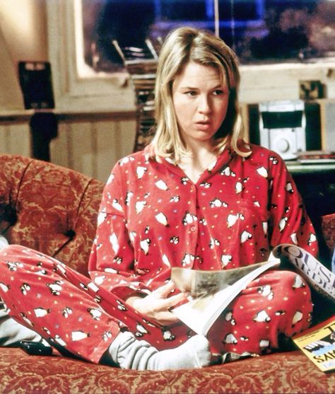 Bridget Jones’s Diary Bridget Jones Diary Outfit, Bridget Jones Diary Aesthetic, Bridget Jones Christmas, Bridget Jones Aesthetic, Me Characters, Bridget Jones's Diary, Bridget Jones Baby, Phineas E Ferb, Renée Zellweger