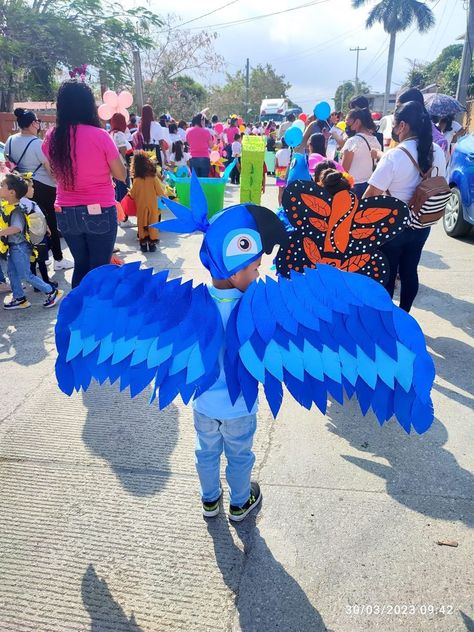 Rio Bird Costume, Blue Bird Costume, Rio Costume, Rio Birthday Parties, Blue Rio, Rio Party, School Spirit Days, Theme Carnaval, Halloween Infantil