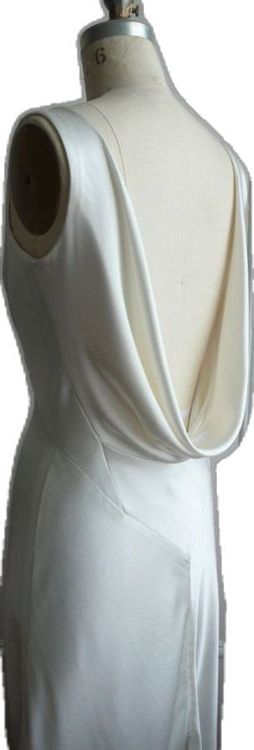 How To Sew A Wedding Dress, Basic Wedding Dress, Back Cowl Dress, Deep Back Dress, Sewing Silk, Silk Gowns, Cowl Back Dress, Detail Couture, Cowl Dress