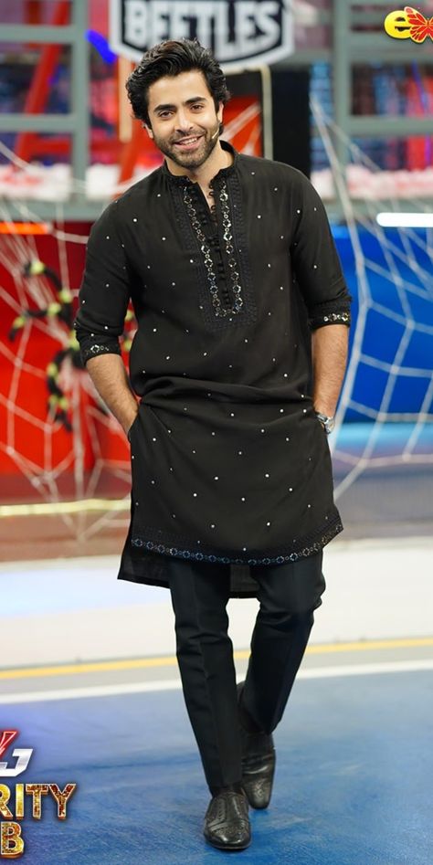 Celebrity Outfits Men, Indian Celebrity Outfits, Stylish Kurta For Men, Sheheryar Munawar, Kurta Wedding, Stylish Boy Clothes, Traditional Dressing, Pajama Men, Stylish Kurta