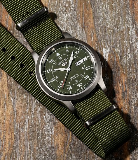 Field Watches For Men, Men’s Watch, Mens Outdoor Style, Adventure Watches, Mens Watch Brands, Outdoor Watch, Stylish Watches Men, Trendy Watches, Field Watches