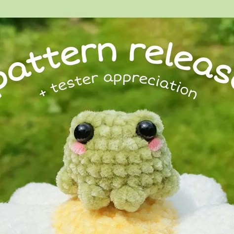 Cute Frog Sewing Pattern Free, Free Green Crochet Pattern, Crochet Frog Squishmallow Pattern Free, Blob Frog Crochet Pattern, Crochet Froggy, Chubby Frog Crochet Pattern, Crochet Frog Ideas, No Sew Crochet Frog, No Sew Frog Crochet Pattern