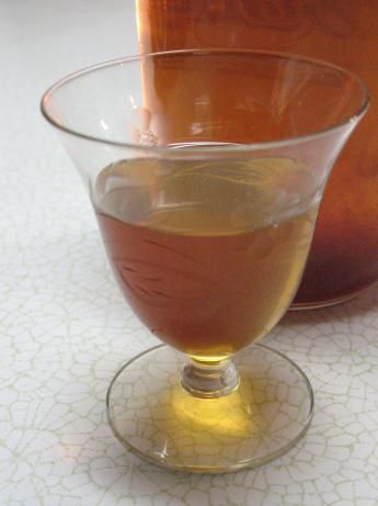 Mel s Apricot Brandy Apricot Brandy Recipe, Brandy Recipe, Apricot Brandy, Large Glass Bottle, Liqueurs Recipes, Dried Apricots, Stop Working, Fermenting, Drink Up