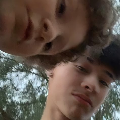 Alan And Alex Edgar Together, Alex Chino Pfp, Lip Bite Emoji, Alex And Alan, Hispanic Boys, Mexican Guys, Alex Chino, Tiktok Crush, Alex Marquez