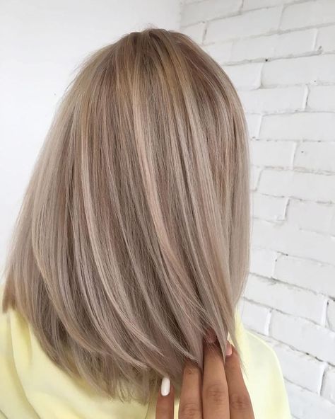 Wella Professionals on Instagram: “The toasted almond tones in this dusky blonde #sombre by Wella Passionista @ksyusha_denisenko_hairdresser, are everything 😍 Hands up if…” Cabello Aesthetic, Blonde Hair At Home, Κούρεμα Bob, Professional Hair Color, Hair Color Crazy, Balayage Hair Dark, Balayage Hair Blonde, Fresh Hair, Brown Blonde Hair