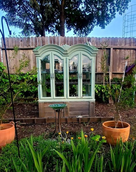 Greenhouse Cupboard, Corner Cabinet Greenhouse, China Cabinet Greenhouse, Greenhouse Staging, Dining Hutch, Hutch Makeover, Outdoor Greenhouse, Upcycle Garden, China Hutch