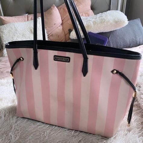 Victoria Secret Carryall Tote Bag Victoria’s Secret Bag Aesthetic, Suitcase Victoria Secret, Victoria's Secret Handbags, Victoria’s Secret Purse, Victoria’s Secret Clothes, Vs Bags Victoria Secrets, Victoria's Secret Clothes, Victoria Secret Bags Handbags, Victoria Secret Travel Bag