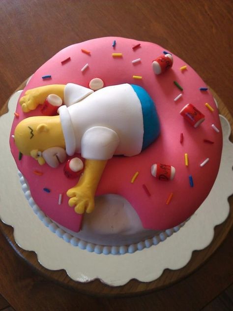 Homer cake - too cute. Or a doughnut cake if you don't like the Simpsons. Just remove Homer and beer cans. Bolo Simpsons, Simpsons Cake, Mini Torte, Doughnut Cake, Cartoon Cake, Character Cakes, Crazy Cakes, Funny Food, Cake Donuts