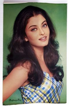 90s Bollywood Actress, Bollywood Makeup, Y2k Hairstyles, Bollywood Hairstyles, 90s Bollywood, Aishwarya Rai Bachchan, Vintage Bollywood, Indian Aesthetic, Aishwarya Rai