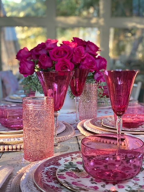 Today I am sharing this Pink Christmas Table that I created with some of my favorite pink dishes, some DIY chargers, fresh flowers from the grocery store, and some pink chargers which were a DIY! Popup Picnic, Birthday Diner, Valentines Table Decor, Purple Decorations, Pink Christmas Table, Hilary Banks, Pink Table Settings, Valentines Table, 100 Year Old Home