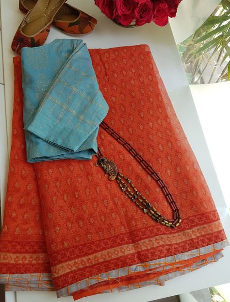 Sarees Contrast Blouse, Orange Sarees, Cutwork Saree, Saree Cotton, Cotton Saree Blouse Designs, Cotton Saree Blouse, Simple Saree Designs, Saree Blouse Neck Designs, Cotton Saree Designs