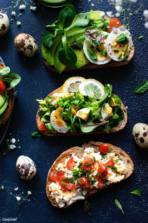 Fresh homemade open faced sandwiches recipe idea | premium image by rawpixel.com / Monika Sourdough Open Sandwich Ideas, Open Sandwich Ideas, Morning Desserts, Sandwich Presentation, Sandwich Sourdough, Open Faced Sandwich Recipes, Open Faced Sandwiches, Healthy Low Calorie Breakfast, Senior Breakfast