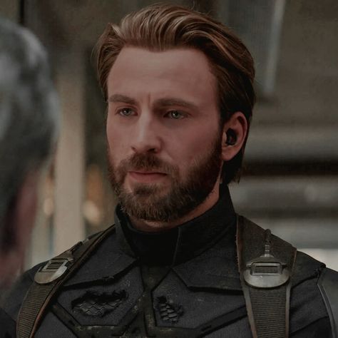 Steve Rogers Infinity, Captain America Haircut, Steve Rogers Nomad, Nomad Steve Rogers, Nomad Steve, Marvel Homescreen, Steve Rogers Icon, Chris Evans Haircut, Steve Rogers Aesthetic