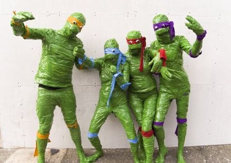 Teenage Mutant Ninja Terribles Halloween Costume Fails, Cosplay Fail, Bad Cosplay, Bad Halloween Costumes, Funny Christmas Costumes, Worst Costume, Ninja Turtle Costume, Recetas Halloween, Turtle Costumes