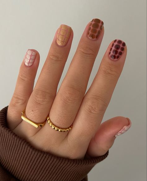 Croc Gel Nails, Brown Croc Print Nails, Brown Snake Nails, Brown Croc Nails, Nail Ideas For September, Croc Print Nails, Croc Nails, Nails Gradient, September Nails