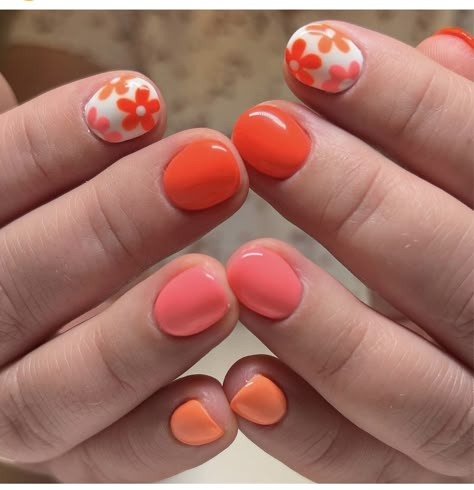 Super Short Nail Ideas, Short Summer Nail Ideas 2024, Short Nail Ideas, Sunny Nails, Lily Nails, Cute Short Nails, Cute Simple Nails, Daisy Nails, Simple Gel Nails