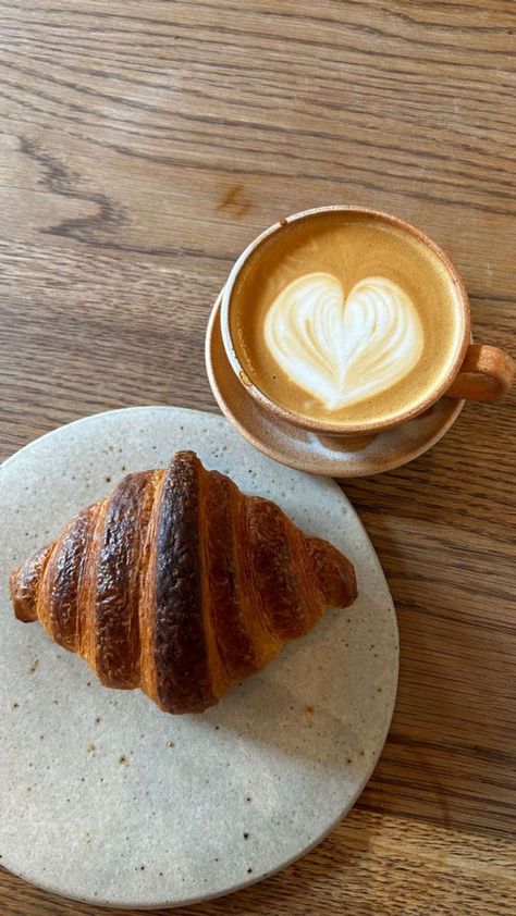 Caramel Cappuccino Aesthetic, Cappuccino Photography, Coffee Croissant Aesthetic, Croissant Coffee Aesthetic, Cappuccino Aesthetic Italy, Opening A Coffee Shop, Hackney London, Delicious Coffee, Coffee Obsession