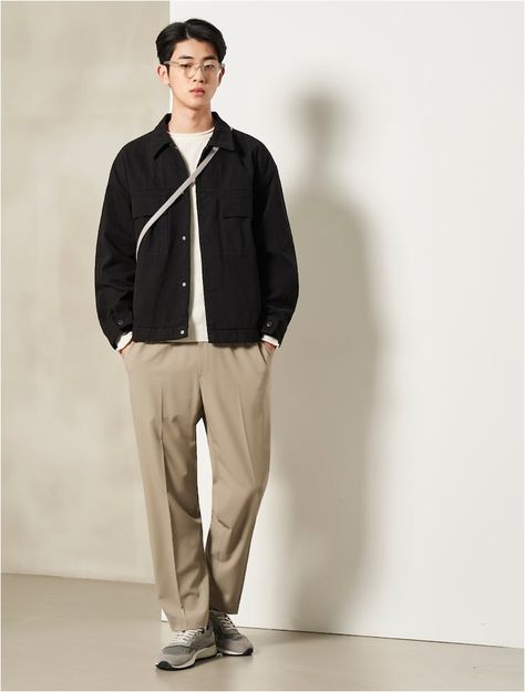 Relax Pants Outfit Men, Korean Formal Pants, Slacks Outfit Men, Beige Pants Outfit Men, Ankle Pants Outfit Men, Straight Pants Outfit, Korean Male Fashion, Ankle Pants Outfit, Tailored Pants Outfit