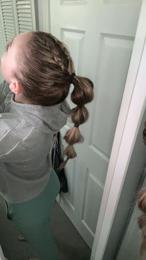 Two French Braids Into Bubble Braids, Bubble Braid Ponytail Volleyball, French Braid To Bubble Braid, Bubble Braid Volleyball, High Pony Bubble Braid, French Braids Into Bubble Braids, Bubble Braids Into Ponytail, Bubble Braid Bangs, Guard Hairstyles