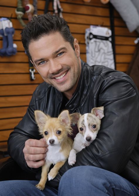 Check out the photo gallery from the Hallmark Channel Original Movie “Matching Hearts” starring Taylor Cole and Ryan Paevey. Androgynous Fashion Male, Brad Pitt Fury, Ryan Paevey, Celebrity Style Men, Dog Best Friend, Hallmark Christmas Movies, Man And Dog, Hallmark Movies, Hallmark Channel