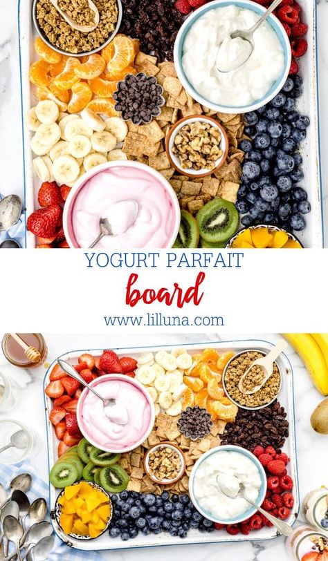 Parfait Board, Parfait Yogurt, Dessert Charcuterie, Parfait Desserts, Parfait Breakfast, Meal Prep Snacks, Parfait Recipes, Date Night Recipes, Yogurt Breakfast