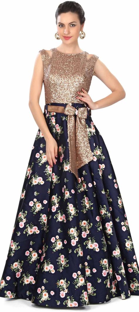 Pinterest: @pawank90 Salwar Kamiz, Patiala Salwar, Long Frocks, Floral Gown, Blue Gown, فستان سهرة, Blouse Design Models, Indian Attire, Indian Designer Wear