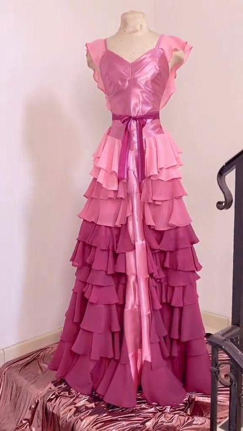 Hermione Granger Ball Dress, Hermione Dress Pattern, Hermione Prom Dress, Harry Potter Sewing Ideas, Harry Potter Yule Ball Outfit, How To Make Dresses, Hermione Granger Aesthetic Outfit, Harry Potter Prom Dress, Hermione Granger Dress