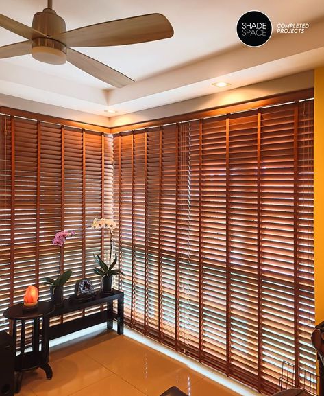 Venetian Window, Interior With Wood, Wood Venetian Blinds, Wooden Venetian Blinds, Pool Room, Luxurious Interior, Aluminum Blinds, Pool Rooms, Wood Blinds