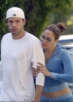 Jlo Costume, Young Ben Affleck, Ben Affleck And Jennifer Garner, Jlo And Ben Affleck, Ben And Jennifer, Ben Affleck Jennifer Lopez, Queen Jenny, Ben Affleck And Jennifer Lopez, Jennifer Lopez And Ben Affleck