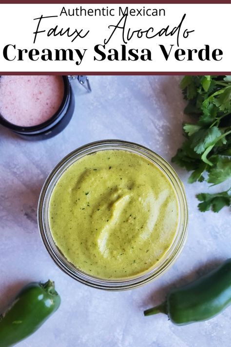 Just like the creamy green salsa at your favorite Mexican restaurant, this salsa would make you think it has avocados in it but it does not! Salsa For Tacos, Guacamole Salsa Recipe, Sauce For Tacos, Guacamole Sauce, Verde Salsa, Green Sauce Recipe, Mexican Chicken Salads, Avocado Salsa Recipe, Creamy Salsa