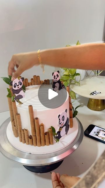 Panda Birthday Cakes, Panda Cake Ideas, Panda Cake, Bolo Do Panda, Panda Cake Design, Panda Cake Ideas Simple, Fondant Panda Topper, Panda Shaped Cake, Panda Buttercream Cake