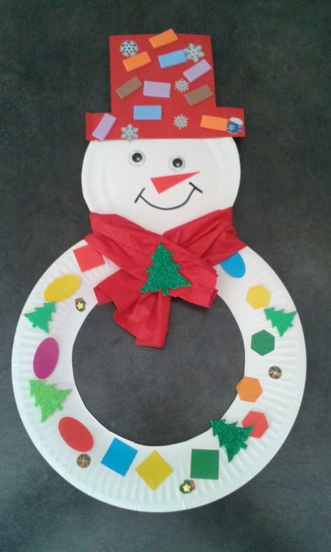 Paper Plate Snowman, December Crafts, Preschool Christmas Crafts, Christmas Crafts For Kids To Make, Toddler Arts And Crafts, Christmas Arts And Crafts, Winter Crafts For Kids, Preschool Christmas, Snowman Crafts