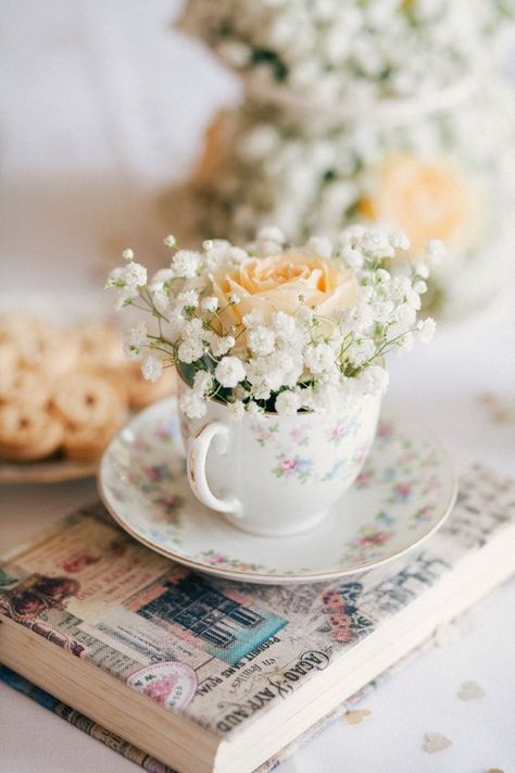 5 Ways to put the 'Spring' into your Spring Wedding Afternoon Tea Wedding, Tea Wedding, Bridal Tea Party, Wedding Whimsical, Tea Party Bridal, Afternoon Tea Party, Tea Party Wedding, Babies Breath, Tea Ideas