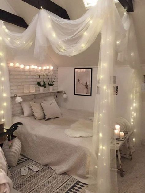 Teenage Room Decor, Design Houses, Bedrooms Decor, Bedroom Color, Trendy Bedroom, Teen Bedroom Decor, Tiny Bedroom, Room Design Bedroom, Room Makeover Bedroom