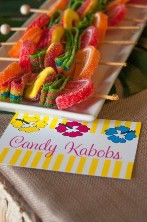 Luau Theme Summer Party Ideas | Photo 5 of 30 | Catch My Party Kids Luau, Lila Party, Summer Party Ideas, Candy Kabobs, Luau Birthday Party, Hawaiian Luau Party, Hawaiian Birthday Party, Hawaiian Birthday, Fiesta Tropical