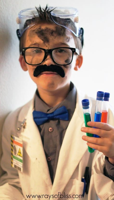 DIY Mad Scientist Costume and Scientist Badge Free Printable Mad Scientist Costume, Diy Costumes Kids Boys, Scientist Costume, Fake Mustaches, Boys Diy, Mad Scientists, Diy Costumes Kids, Career Day, School Halloween