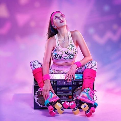 Roller Skate Photoshoot, Roller Skating Photoshoot, Roller Skate Fashion, 80s Workout Outfit, Disco Roller Skating, Workout Photoshoot, Roller Skating Outfits, Gym Photoshoot, 1980’s Fashion