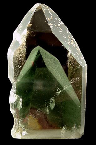 Quartz with Phantom from Minas Gerais, Brazil. / Mineral Friends <3 Minerals Museum, Minerals Crystals Rocks, Earth Gift, Gemstones Crystals, Pretty Rocks, Phantom Quartz, Crystal Magic, Beautiful Rocks, Mineral Stone